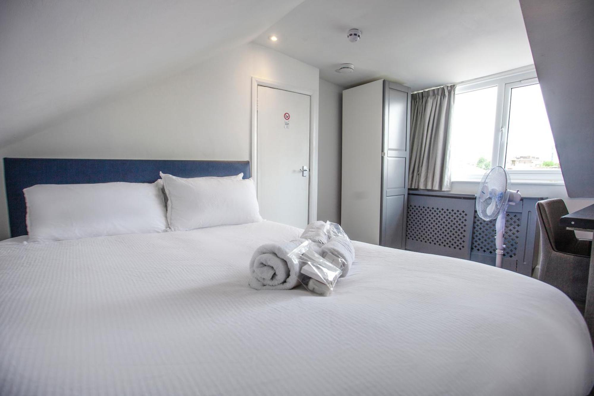 The Finsbury Guesthouse ロンドン 部屋 写真
